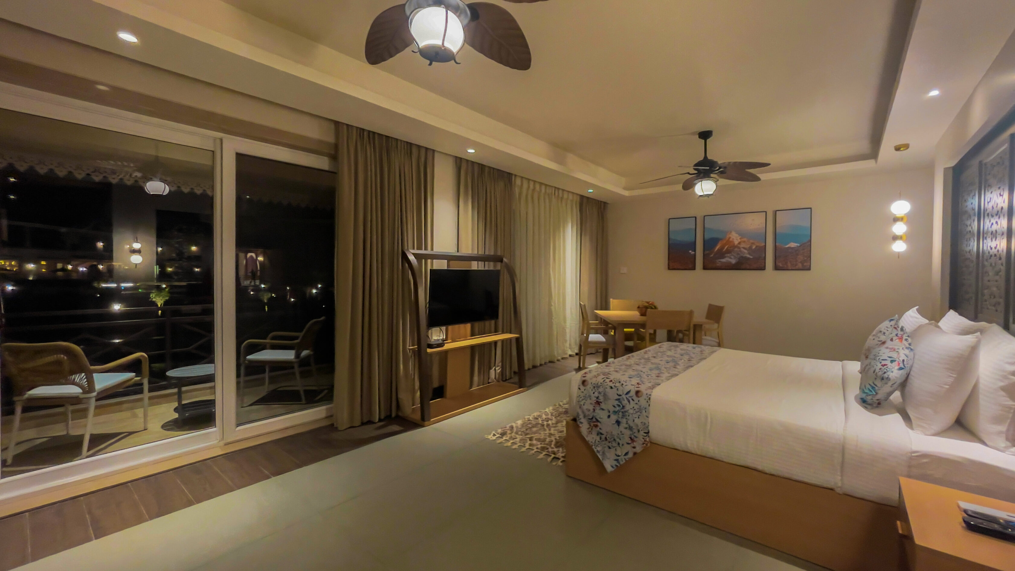 Premium Room